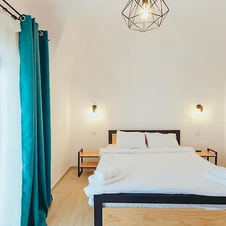 Pensión Pensiunea Casuta Cu Stuf Salcioara (Dobruja)