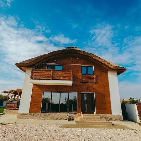 Pensión Pensiunea Casuta Cu Stuf 3*