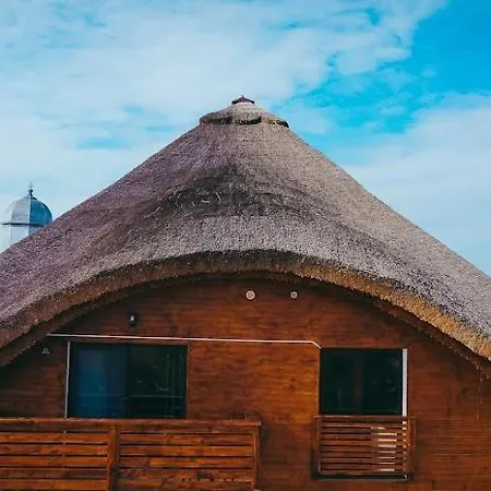 Pensiunea Casuta Cu Stuf 3*