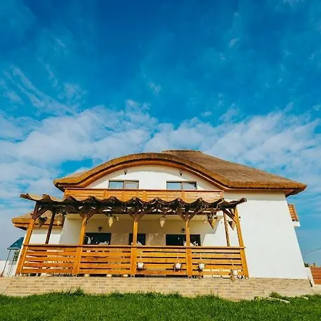 Pensiunea Casuta Cu Stuf 4* Salcioara (Dobruja)